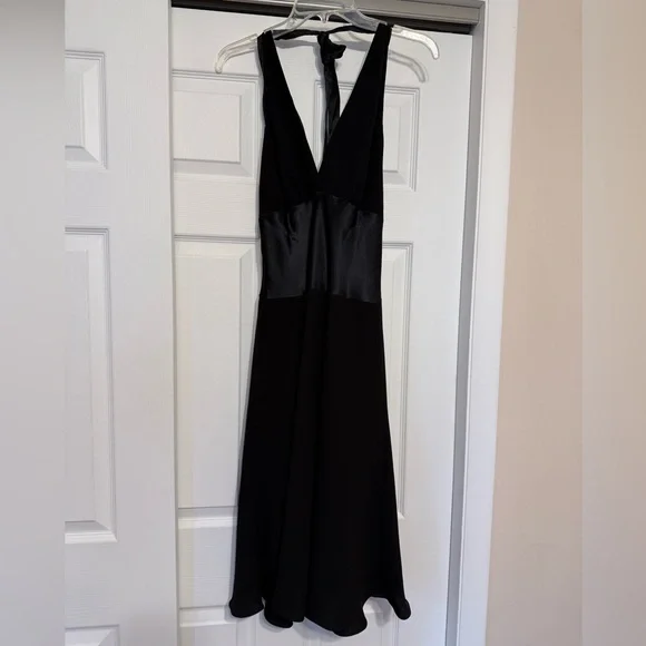 Jones Wear Elegant Black Halter Cocktail Dress - Size 16 - Picture 3 of 9